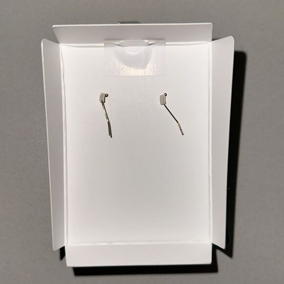 House of Harlow 1960 14KT GOLD PLATED BRASS BOW TIE DANGLING EARRINGS - Picture 7 of 7